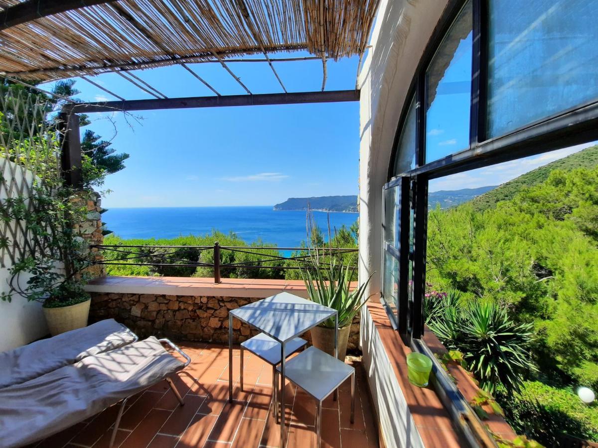 Le Terre Del Drago Apartment Bergeggi Exterior foto