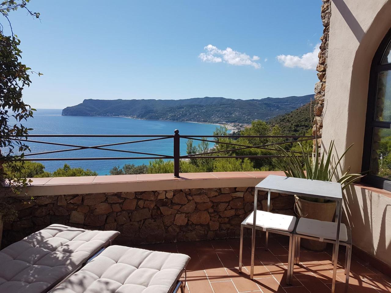 Le Terre Del Drago Apartment Bergeggi Exterior foto